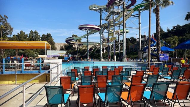 Raging Waters Los Angeles