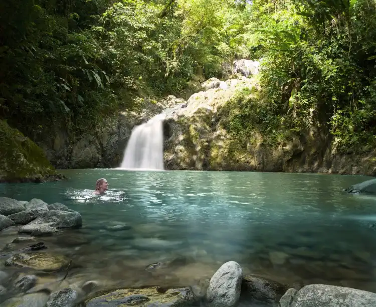 Hotels near Argyle Waterfall
