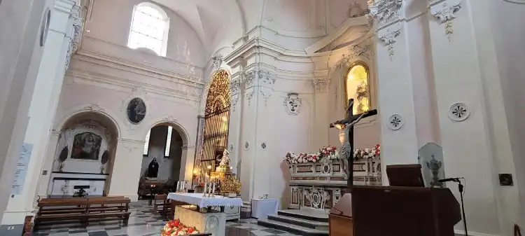 Hotels near Duomo of Saint Mary of the Assumption