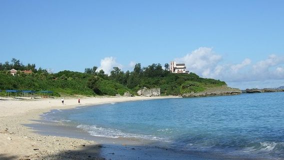 Yonamine Nagahama Beach
