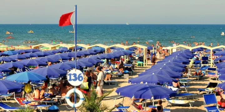 Marano Beach 135-136