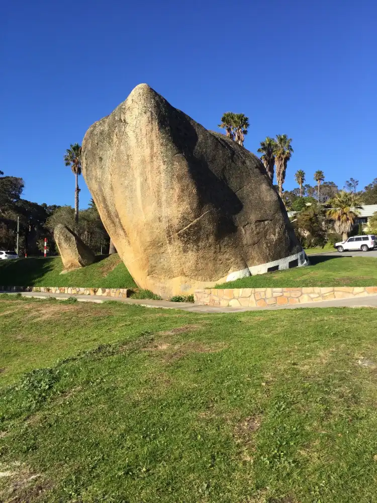 Hotels in Mount Clarence