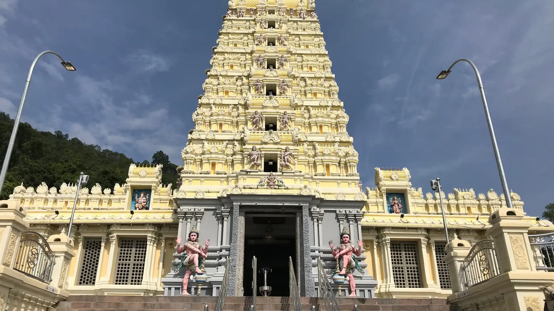 Hotels near Arulmigu Balathandayuthapani Temple ABT
