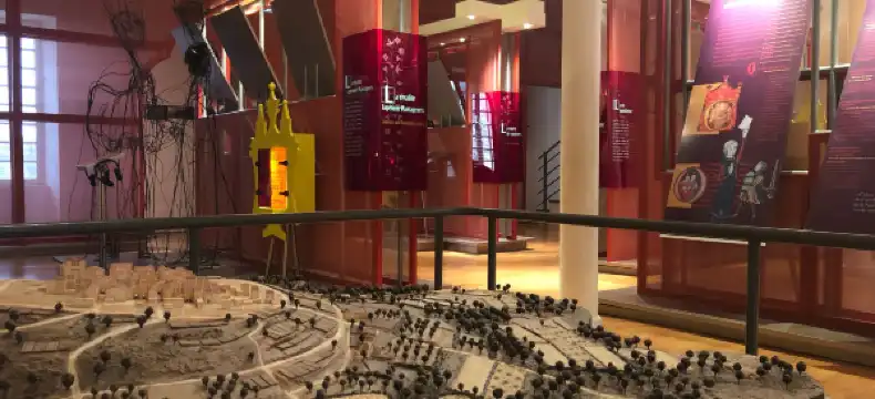 Hotels in Monflanquin