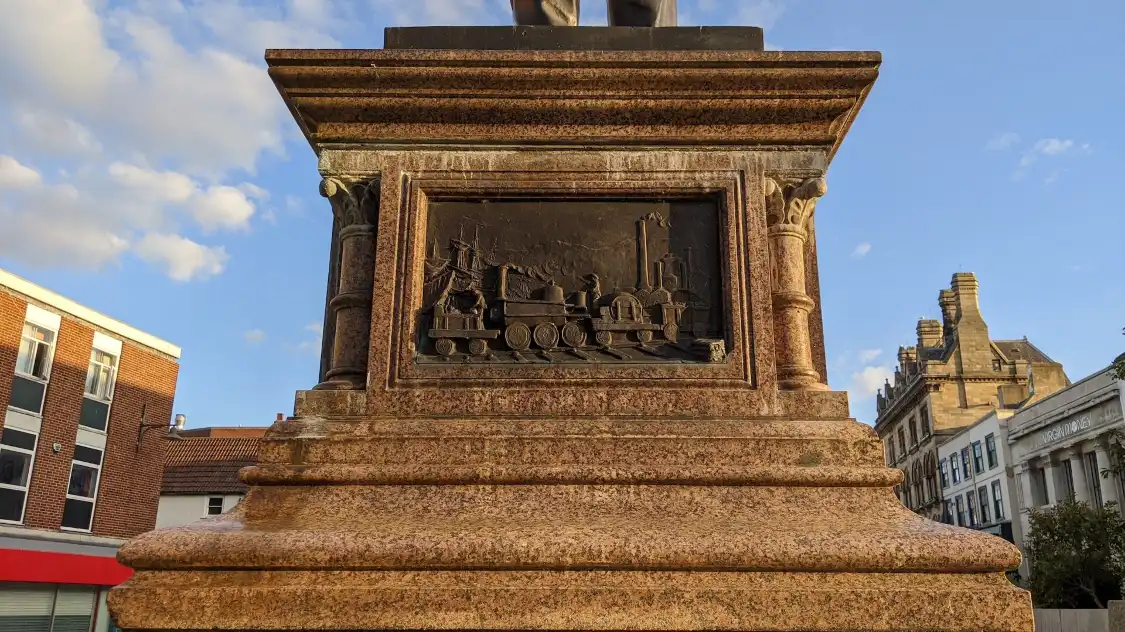 Joseph Pease Statue附近的飯店