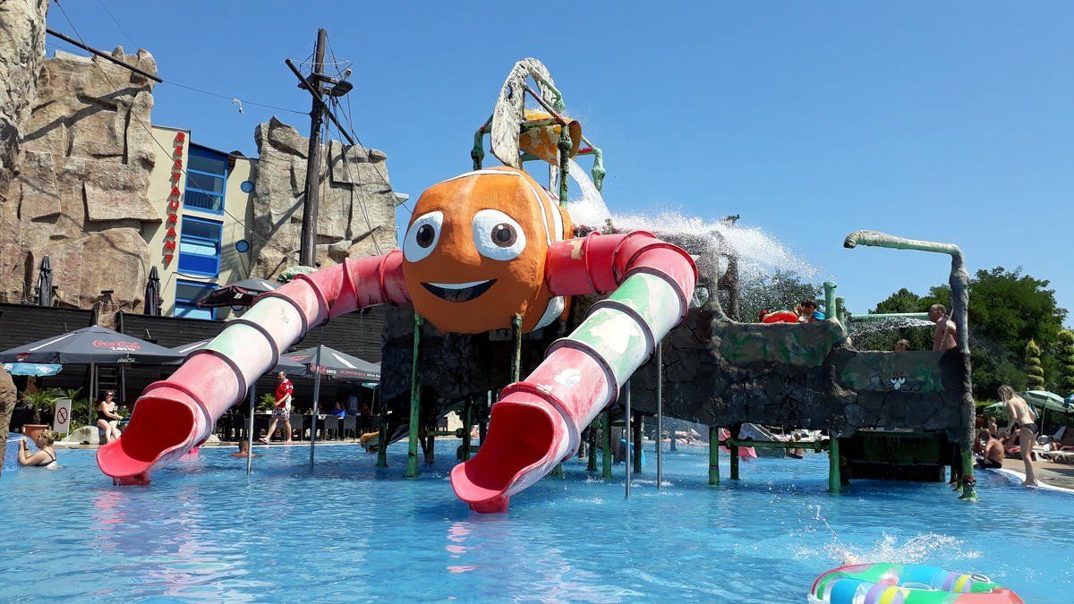 Pirates of the Caribbean - mini waterpark