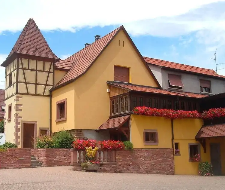 Hotels in Herrlisheim-pres-Colmar