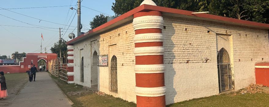 Hazrat Khaja Khanjahan Ali Majar
