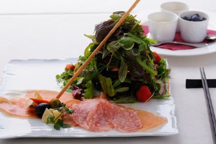 Kinka Sushi Bar Izakaya