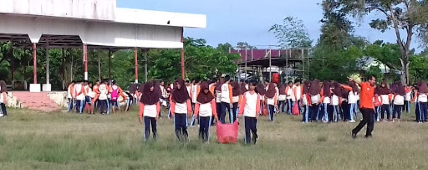LAPANGAN BOLA GUNUNG SETELENG