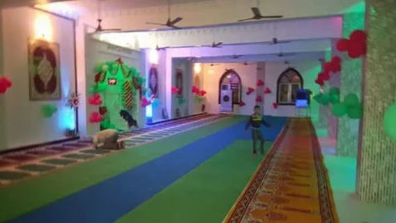 Safed Masjid Kassaw Mandi