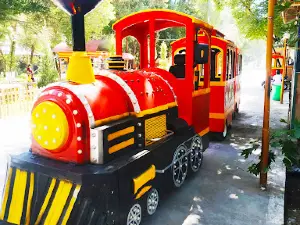 Xatirchi PARK