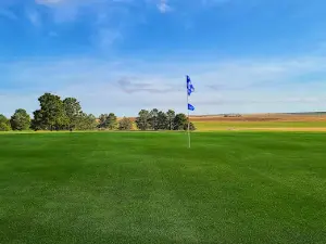 Enders Lake Golf Course