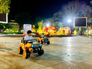 Quảng trường Tượng đài Chủ tịch Hồ Chí Minh