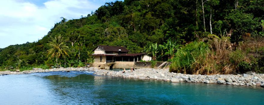 wisata Batu Busuak