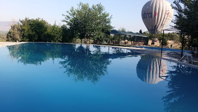 PAMUKKALE KARAN YÜZME HAVUZLARI