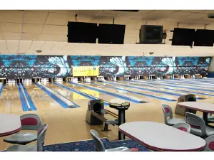 Falcons Lanes