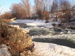 Iskustvennyy Porog Na Reke Mesha