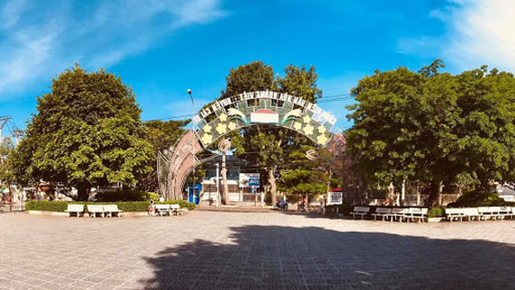 Công viên Hoàng Việt