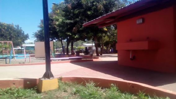 Apompoa Park