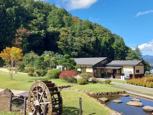 Suwa Taisha Kamisha Maemiya