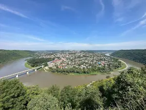 Ohlyadovyy Maydanchyk Na Zalishchyky