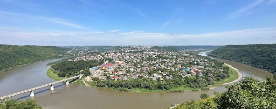 Ohlyadovyy Maydanchyk Na Zalishchyky