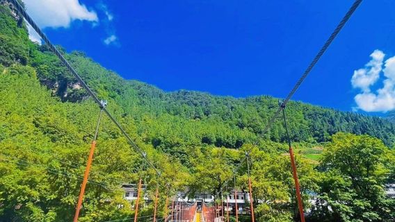 Nuoshui River Cavern Wonders