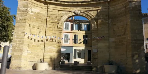 Porte d'Arles