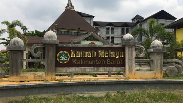Rumah Adat Melayu