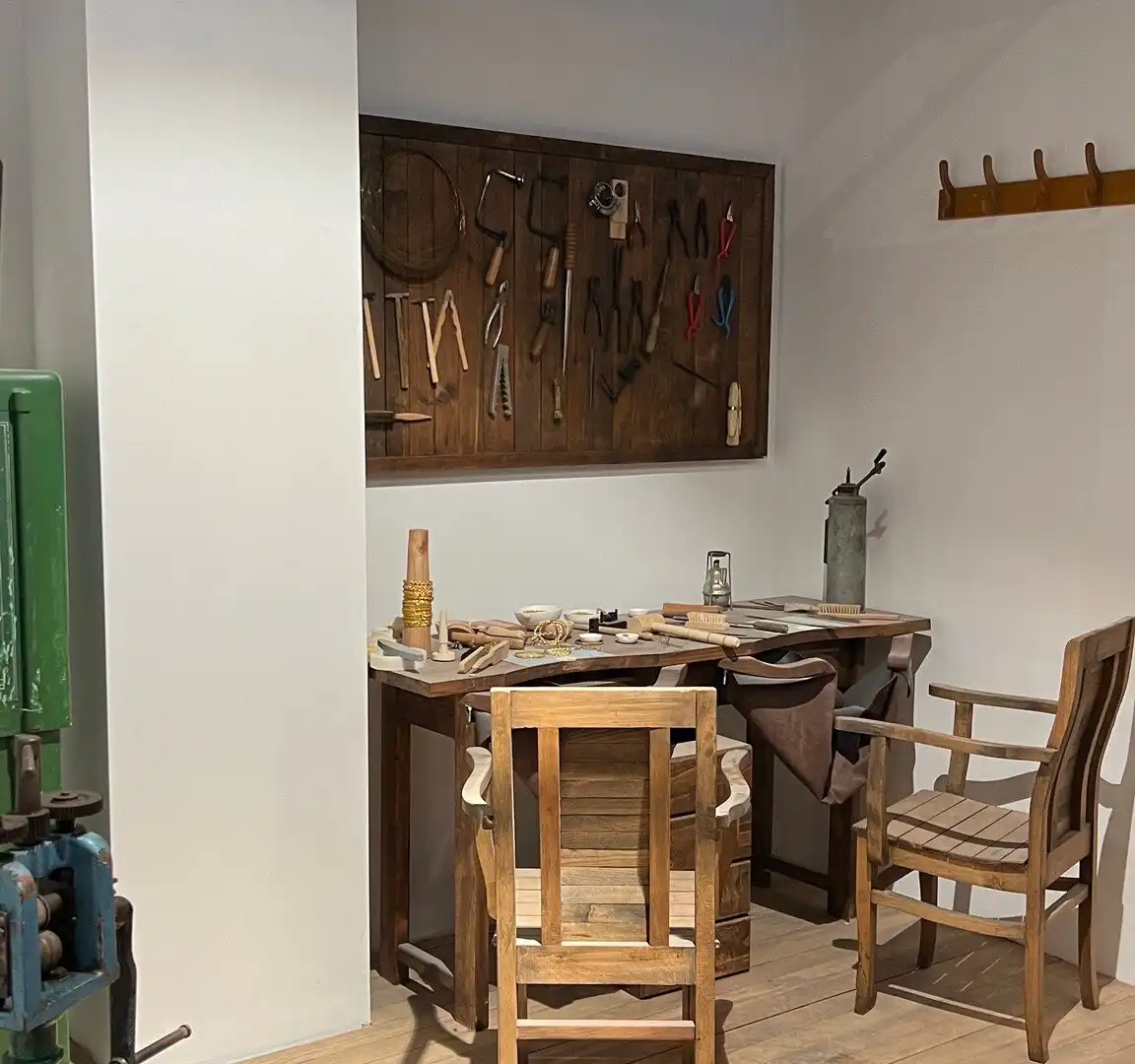 Hotels near Adana Archaeology Museum
