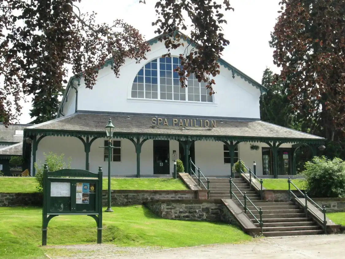 Hotels near Strathpeffer Pump Room