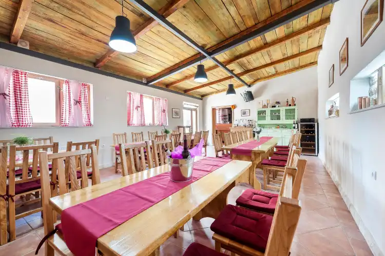 Hotels in Dubrava kod Sibenika