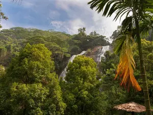 Hunnasgiriya Water Fall