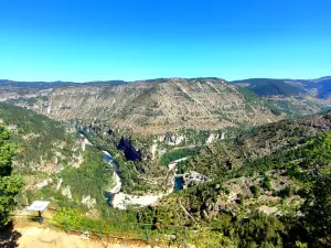 Le Saltadou- Panorama de St Chely du Tarn