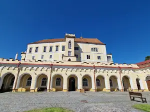 chateau Letovice