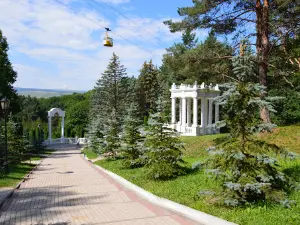 The observation deck at the Valley of the Roses