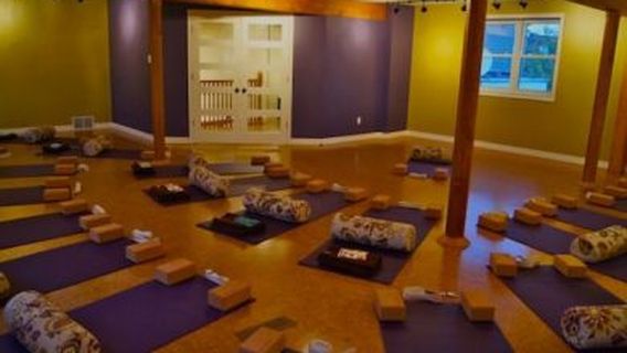 Chakra Flow & Namaste Studio