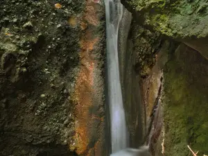 Sumlili Waterfall