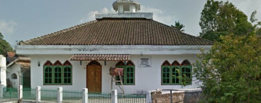 Masjid Jamik Desa Ruos