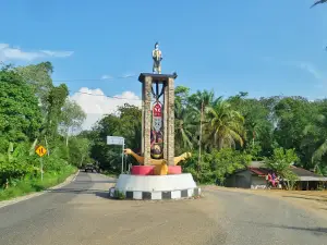 Bundaran Tugu "Abeh" Dayu