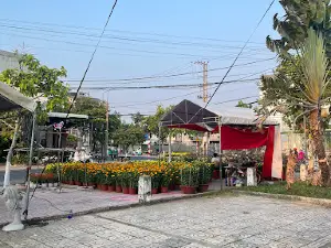 Công Viên Bờ Đông