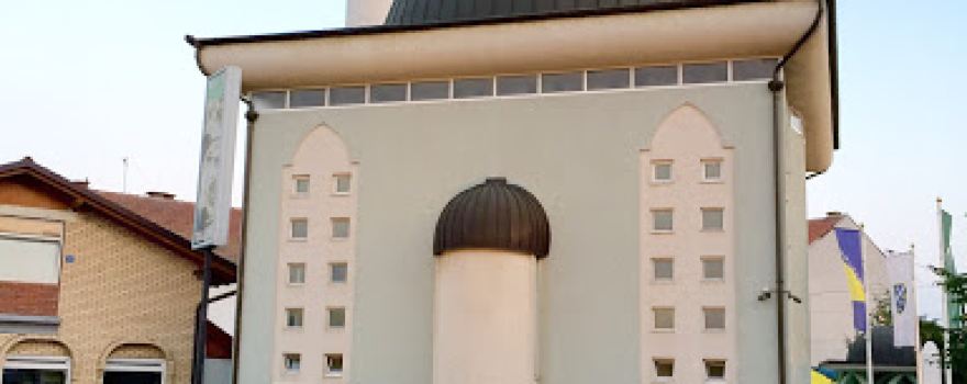 Atik Mosque, Janja