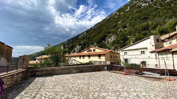 Grotte Dell'Abbadessa