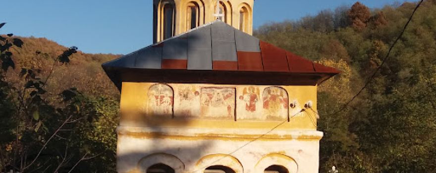 Biserica Adormirea Maicii Domnului Slavuta