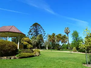 Albury Botanic Gardens