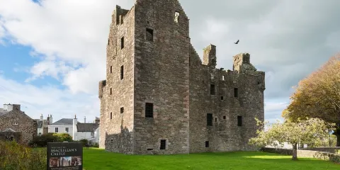 MacLellan's Castle