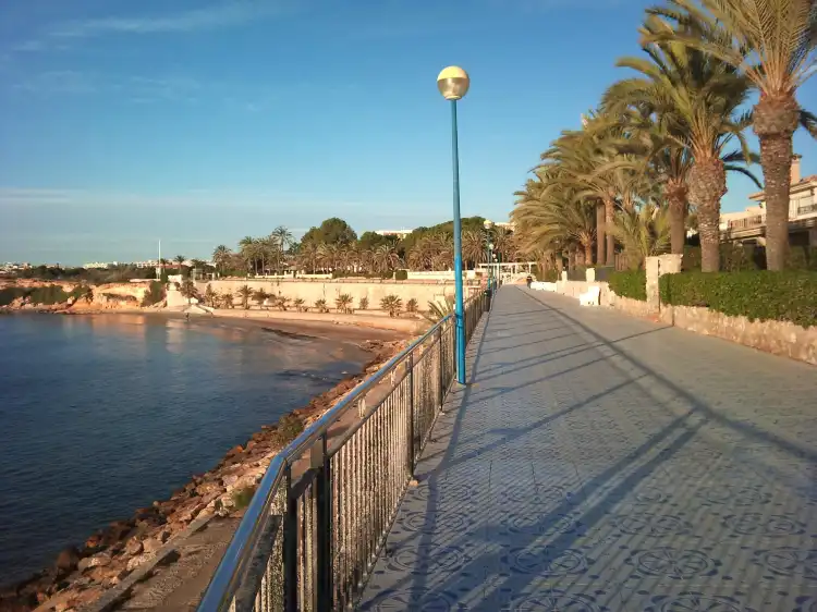 Hotels near Punta Prima Beach