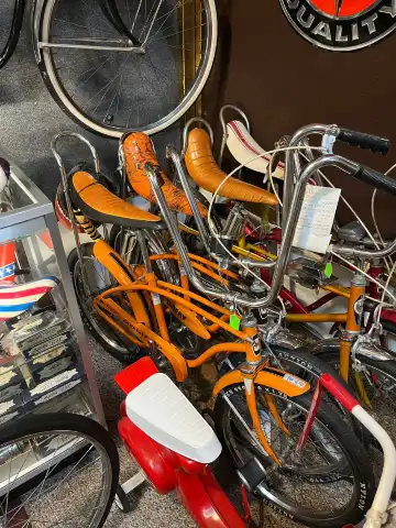 Hotels near Bicycle Heaven