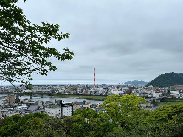 Shiroyama Park